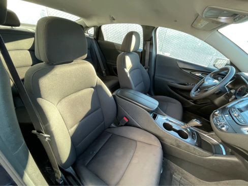 Used 2020 Chevrolet Malibu LT image 27