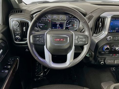 Used 2022 GMC Sierra 1500 SLE image 11