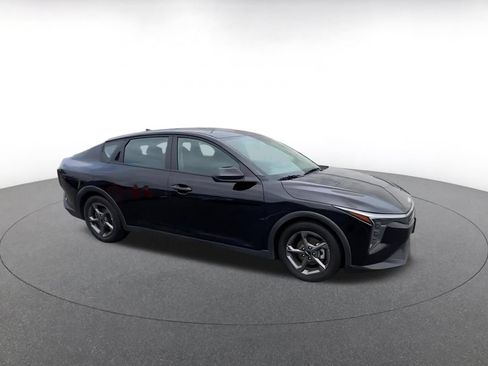 Used 2025 Kia K4 FWD image 2