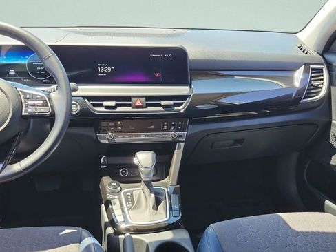 Used 2024 Kia Seltos S FWD image 15