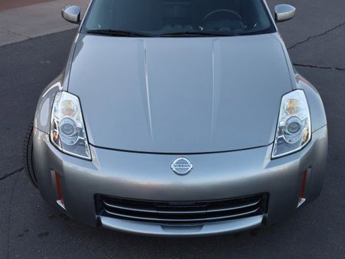 Used 2006 Nissan 350Z Enthusiast w/ (N93) Cargo Convenience Pkg image 9