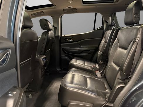 Used 2019 GMC Acadia SLT w/ LPO, Floor Liner Package AWD/4WD image 36