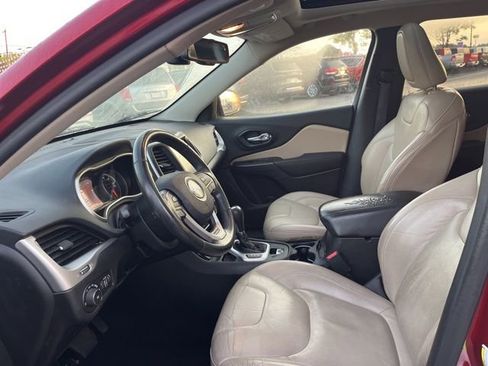 Used 2016 Jeep Cherokee Limited FWD image 7