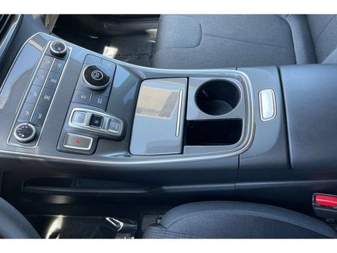 Used 2023 Hyundai Santa Fe SE FWD image 31