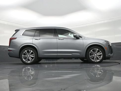 Used 2024 Cadillac XT6 Premium Luxury FWD image 29