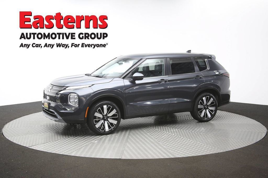 Used 2025 Mitsubishi Outlander SE AWD/4WD image 58