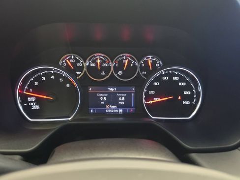 Used 2021 Chevrolet Tahoe Z71 w/ Luxury Package AWD/4WD image 24