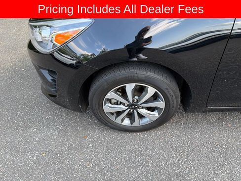 Certified 2023 Kia Rio S w/ Technology Package FWD image 4