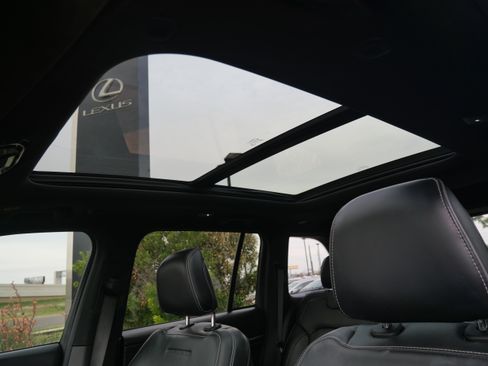 Used 2022 Jeep Grand Cherokee Overland image 20