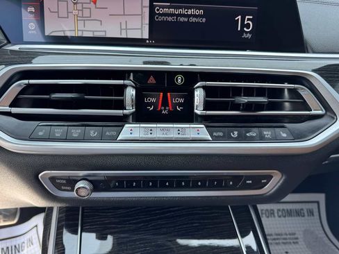 Used 2019 BMW X7 xDrive40i w/ Dynamic Handling Package AWD/4WD image 17