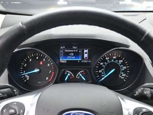 Used 2015 Ford Escape Titanium w/ Equipment Group 301A AWD/4WD image 18