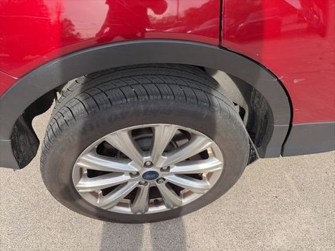 Used 2017 Ford Escape Titanium image 8