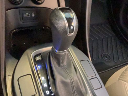 Used 2018 Hyundai Santa Fe Sport AWD/4WD image 18