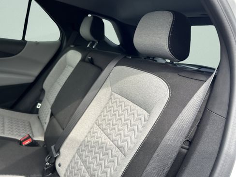 Used 2024 Chevrolet Equinox LS w/ LS Convenience Package image 26