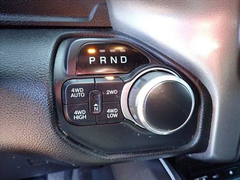 Used 2019 RAM 1500 Big Horn AWD/4WD image 18