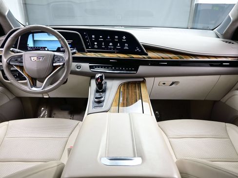 Used 2023 Cadillac Escalade ESV Premium Luxury Platinum AWD/4WD image 20