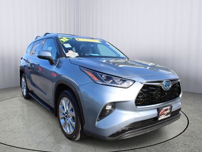 Used 2022 Toyota Highlander Limited