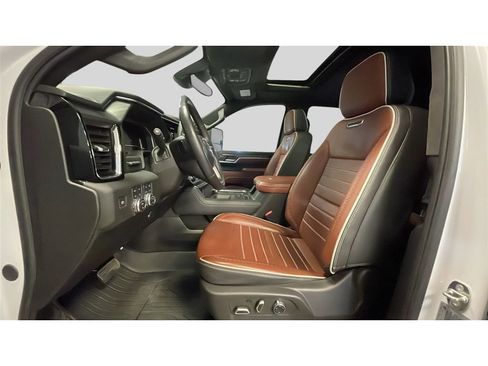 Used 2024 GMC Sierra 2500 Denali Ultimate w/ Max Trailering Package image 12