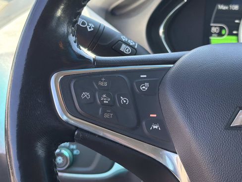 Used 2021 Chevrolet Bolt LT FWD image 9