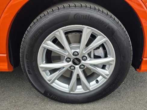 Certified 2025 Audi Q3 2.0T Premium Plus w/ Premium Plus Package AWD/4WD image 9