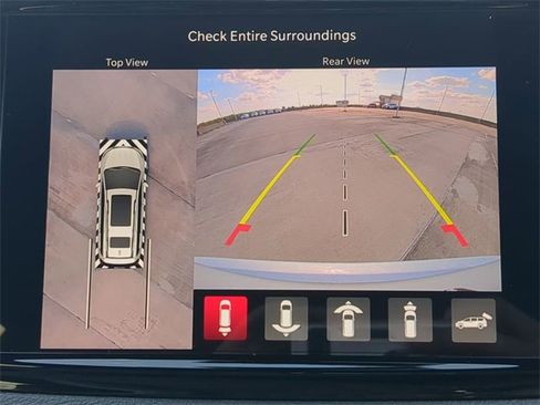 New 2026 Chrysler Pacifica Limited w/ Uconnect Theater Family Group image 29