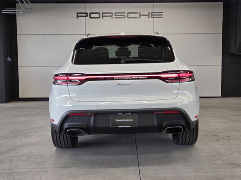 Used 2026 Porsche Macan image 7