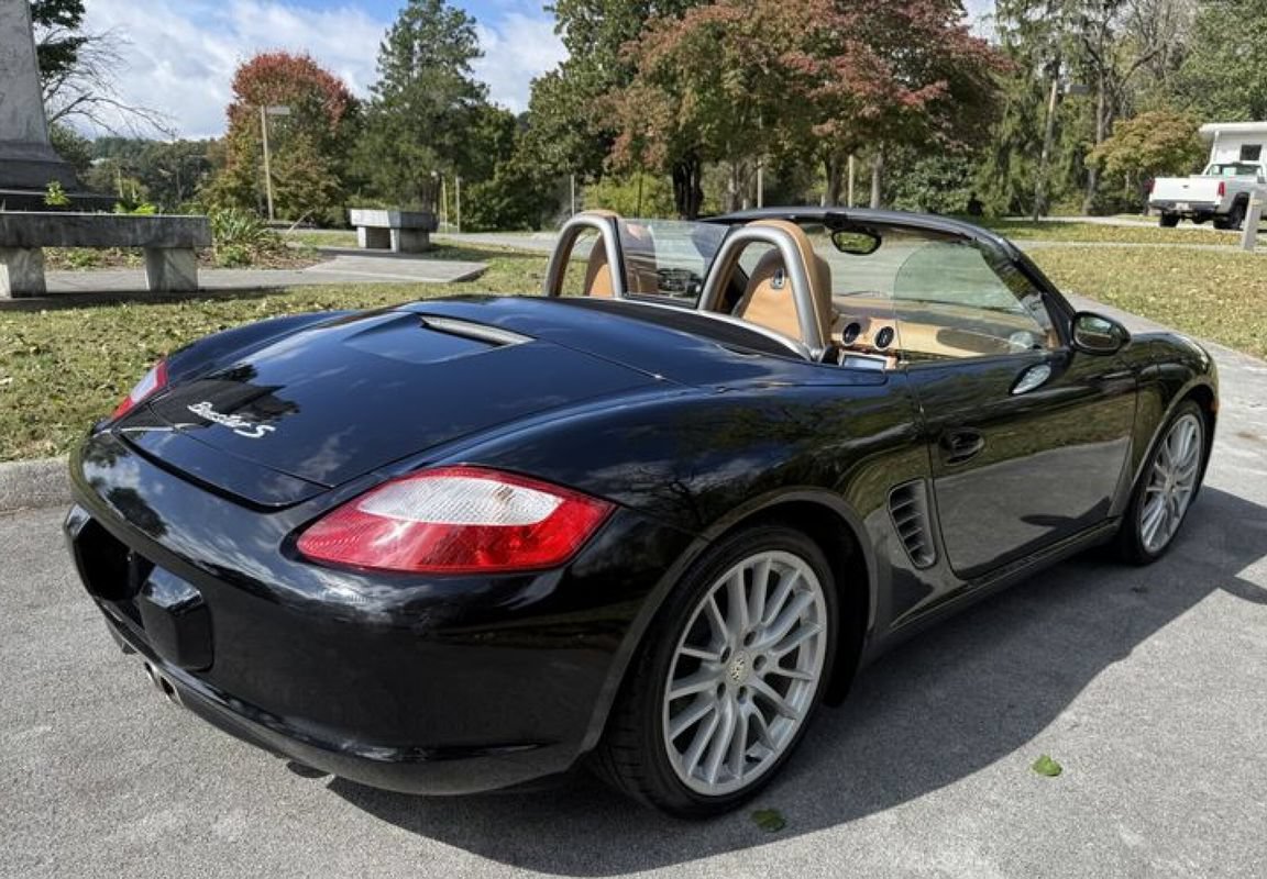 Used 2005 Porsche Boxster S RWD image 7