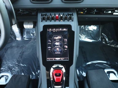 Used 2023 Lamborghini Huracan Tecnica RWD image 39