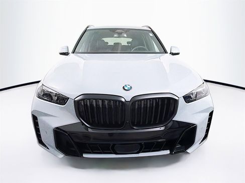 New 2026 BMW X5 xDrive40i w/ M Sport Package image 2