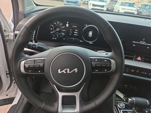 Used 2024 Kia Sportage SX AWD/4WD image 15