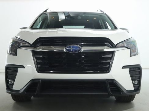 Certified 2023 Subaru Ascent Limited w/ Technology Package image 5