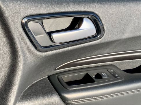 Used 2023 Dodge Durango SXT Launch Edition image 44