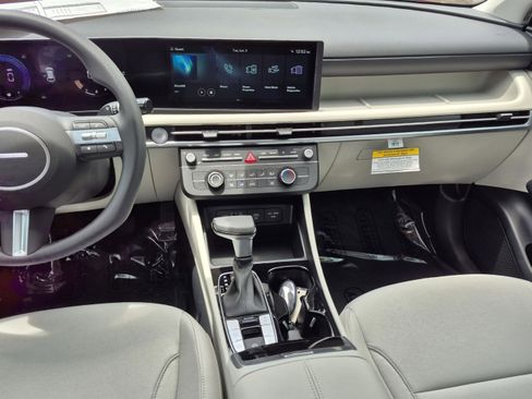 New 2026 Hyundai Tucson SE FWD image 13