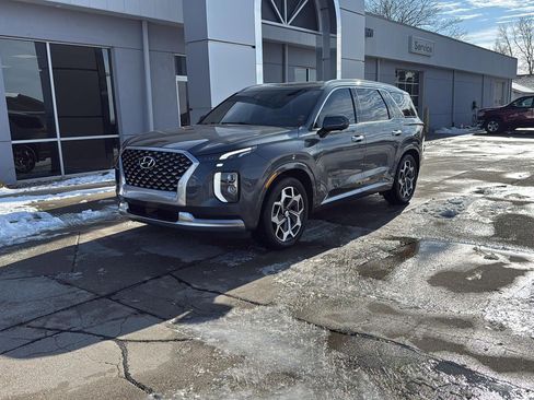 Used 2022 Hyundai Palisade Calligraphy w/ Winter Package image 6