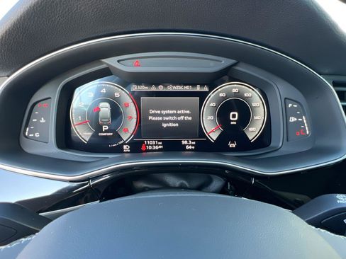 Certified 2025 Audi Q7 3.0T Premium w/ Convenience Package image 27