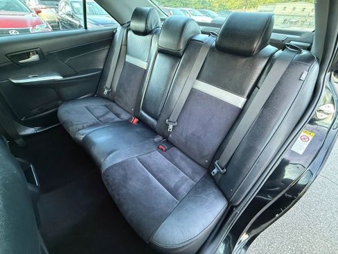 Used 2013 Toyota Camry SE w/ Leather Pkg FWD image 17