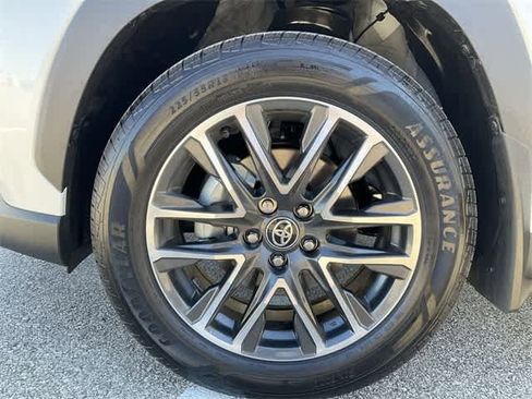 Certified 2026 Toyota Corolla Cross XLE w/ Convenience Package image 12