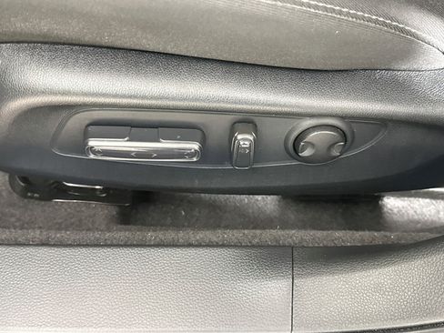 Certified 2023 Honda Accord EX image 22