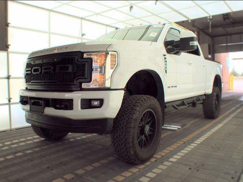 Used 2019 Ford F250 Lariat AWD/4WD image 5