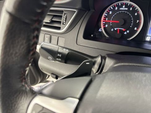 Used 2017 Toyota Camry SE image 14