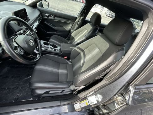 Used 2022 Honda Civic Sport image 11