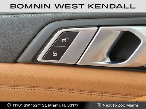 Used 2025 BMW X5 M60i image 30