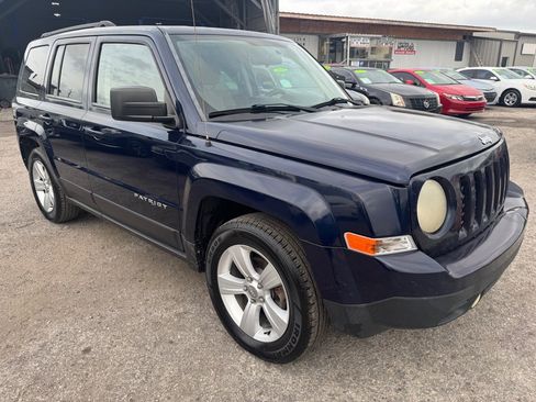 Used 2014 Jeep Patriot Sport w/ Power Value Group image 1