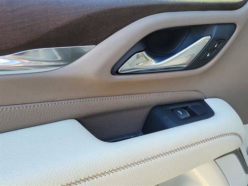 Used 2021 GMC Yukon Denali w/ Denali Ultimate Package image 34