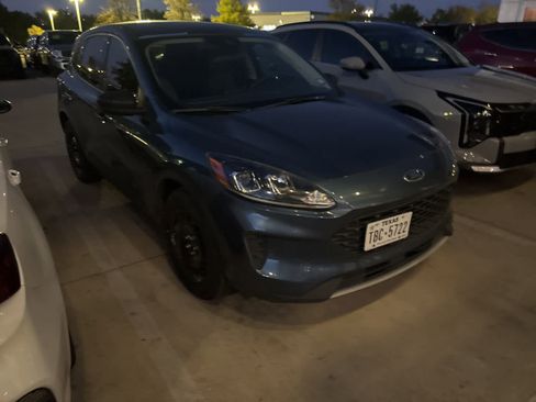 Used 2020 Ford Escape S image 1
