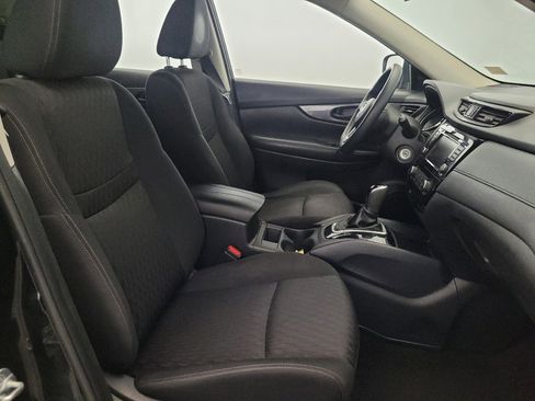 Used 2019 Nissan Rogue S AWD/4WD image 21