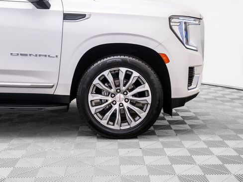 Used 2021 GMC Yukon Denali image 39