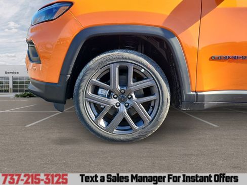 New 2026 Jeep Compass Latitude image 14