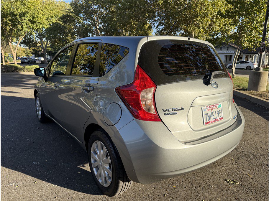 Used 2015 Nissan Versa Note SV FWD image 4