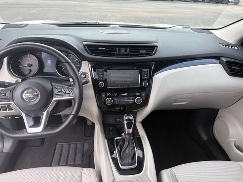 Used 2022 Nissan Rogue Sport SL w/ Premium Package AWD/4WD image 22